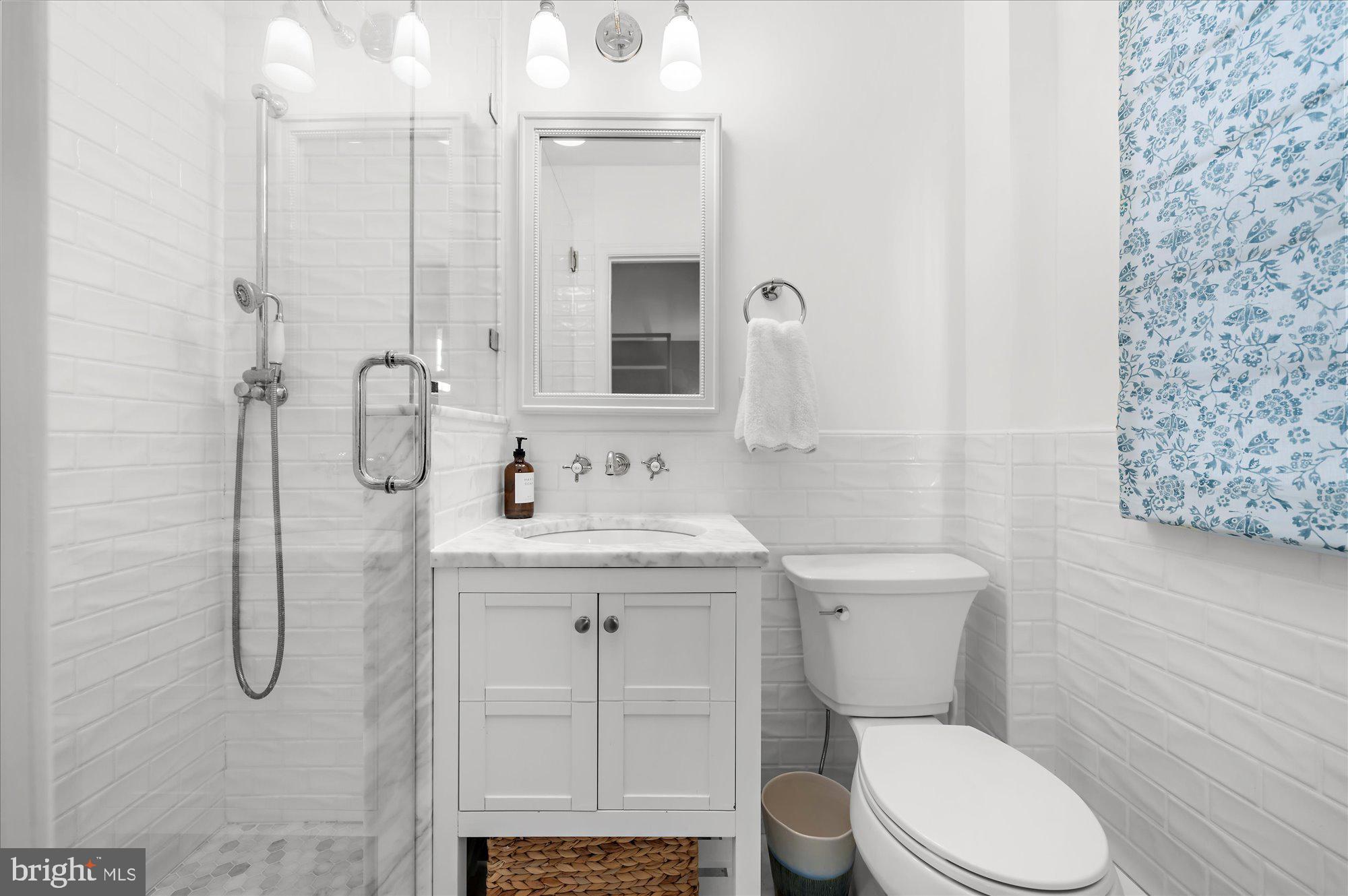 604 Olde Farm Road Media, PA 19063 - Photo 17 of 43 Perfection in the en suite
