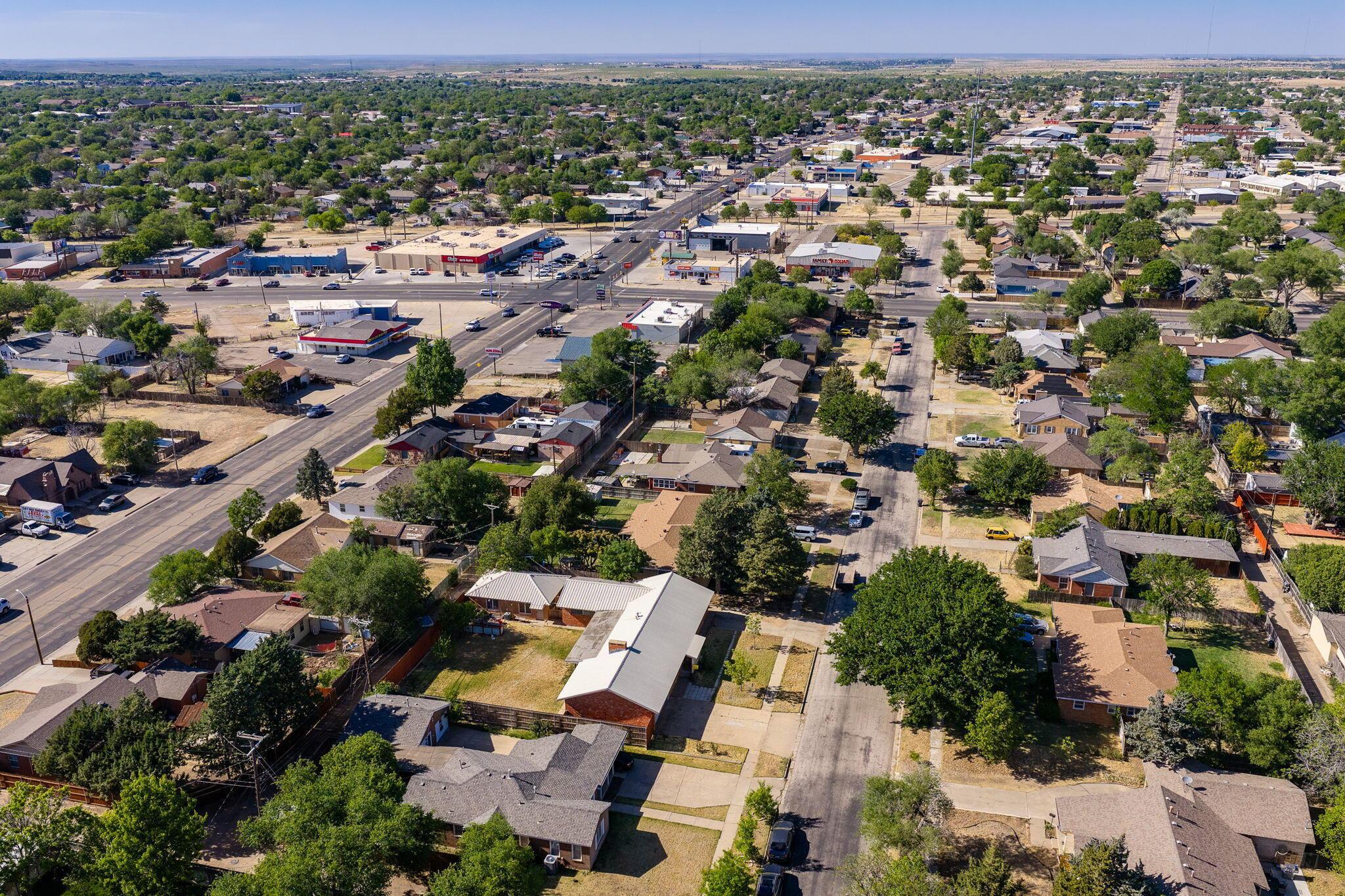 1018 South Bryan Street Amarillo, TX 79102 - Photo 37 of 41 an aerial view of residential houses with outdoor space