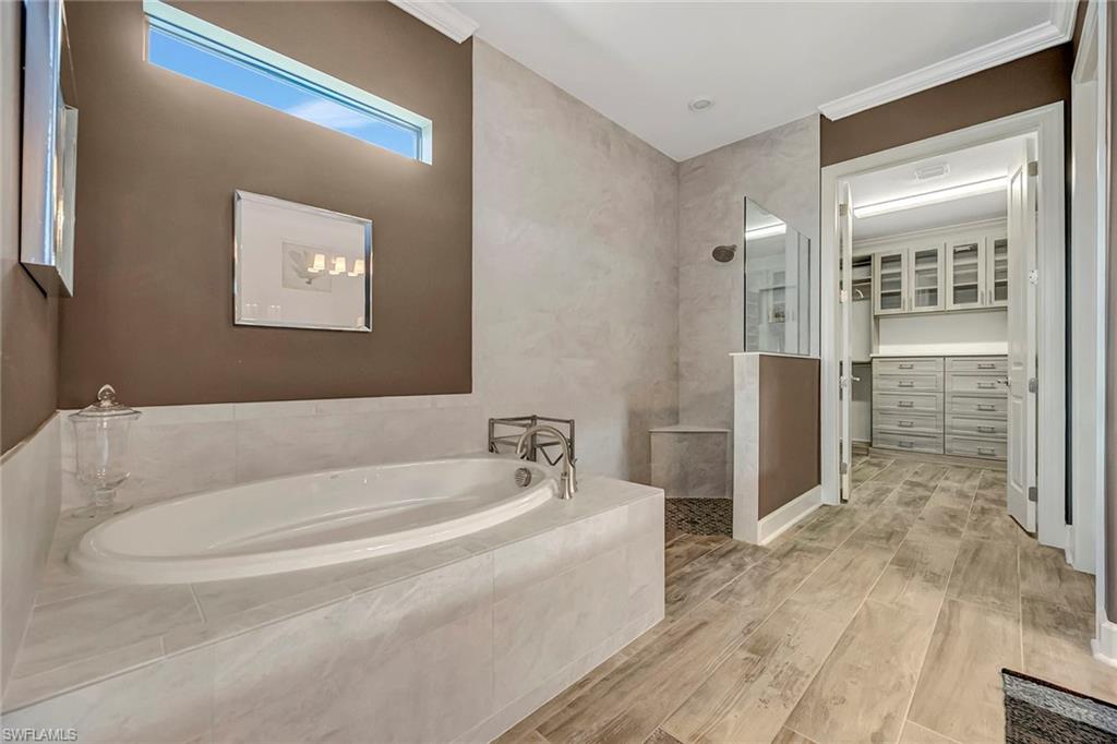 9574 Everglades Boulevard North Naples, FL 34120 - Photo 17 of 45 Primary Bathroom