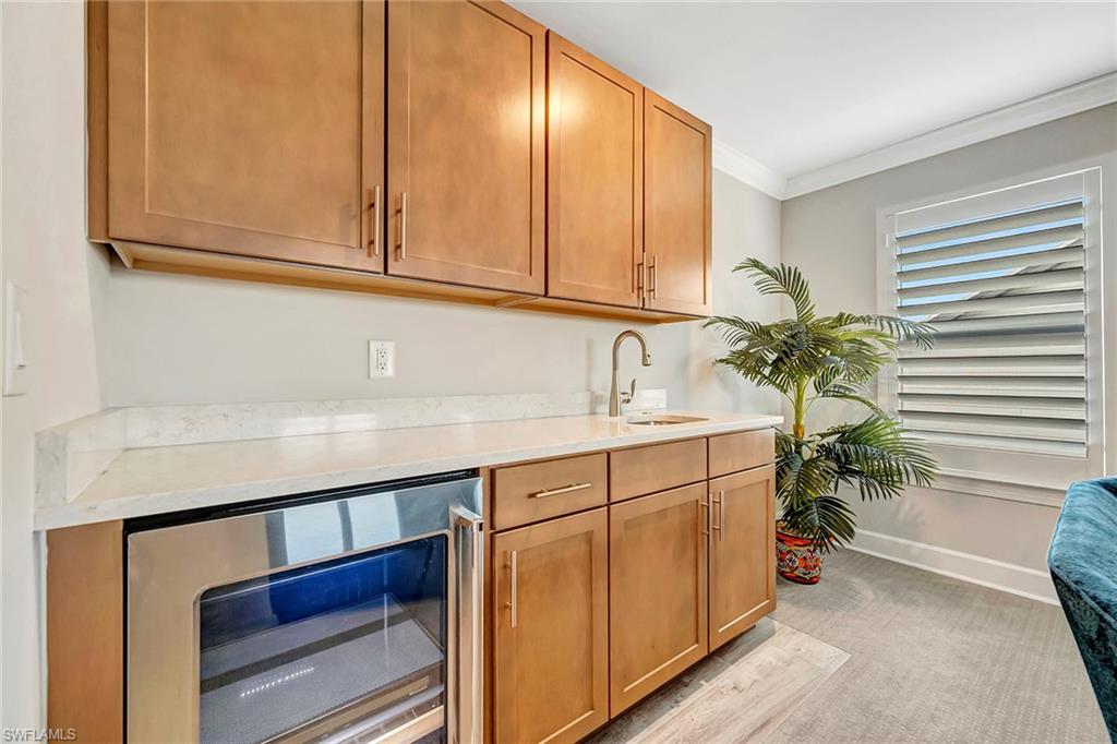 9574 Everglades Boulevard North Naples, FL 34120 - Photo 31 of 45 Wet Bar/Morning Kitchen