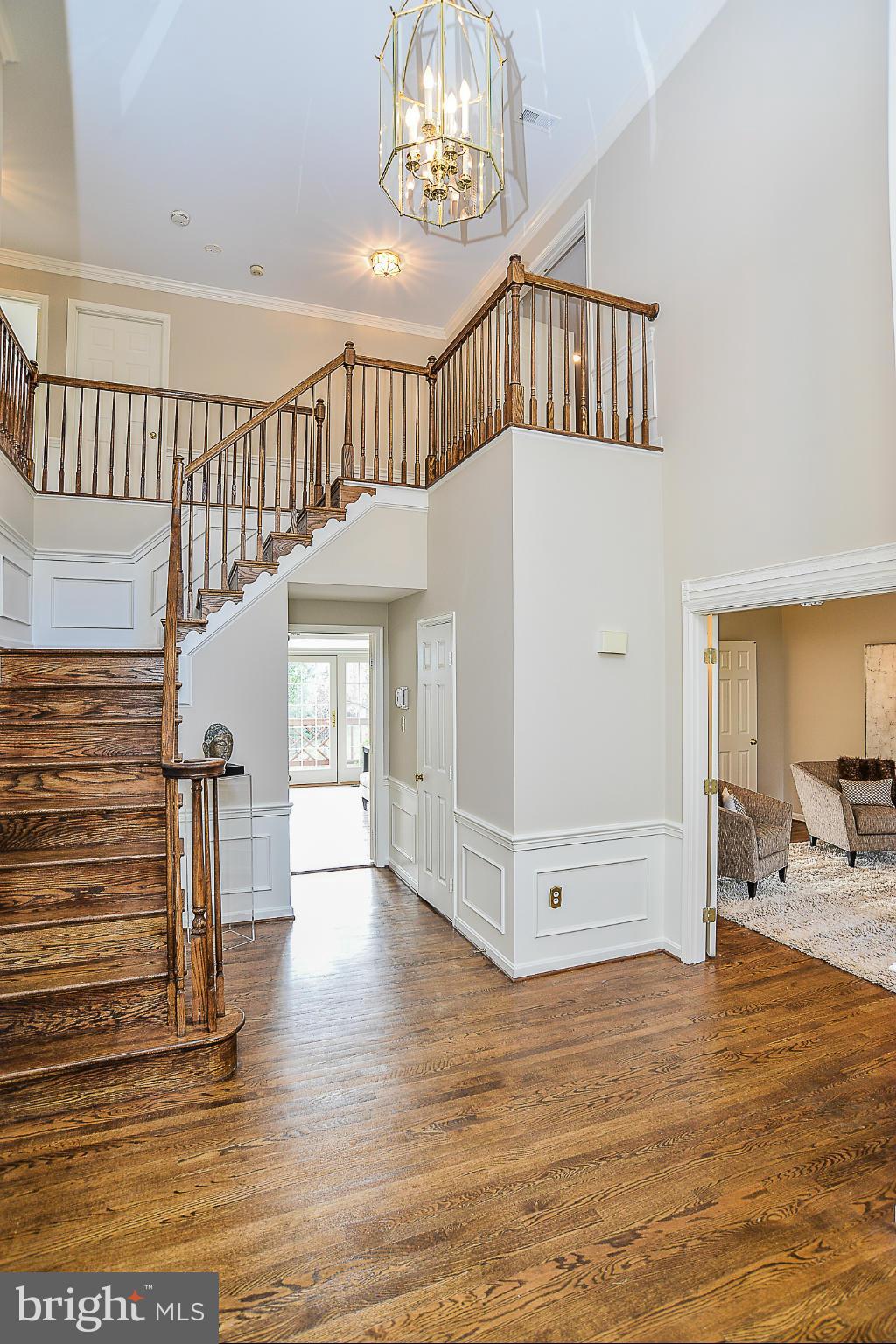 8963 Scott Street Springfield, VA 22153 - Photo 3 of 30 Interior (General)