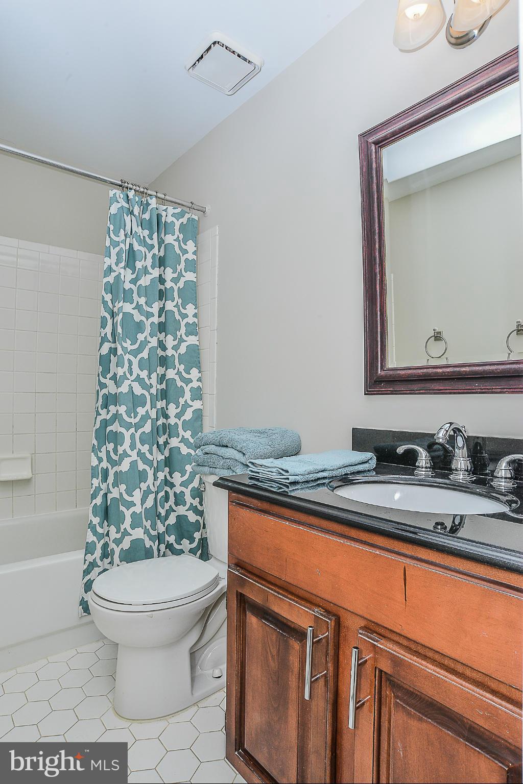8963 Scott Street Springfield, VA 22153 - Photo 27 of 30 Bath