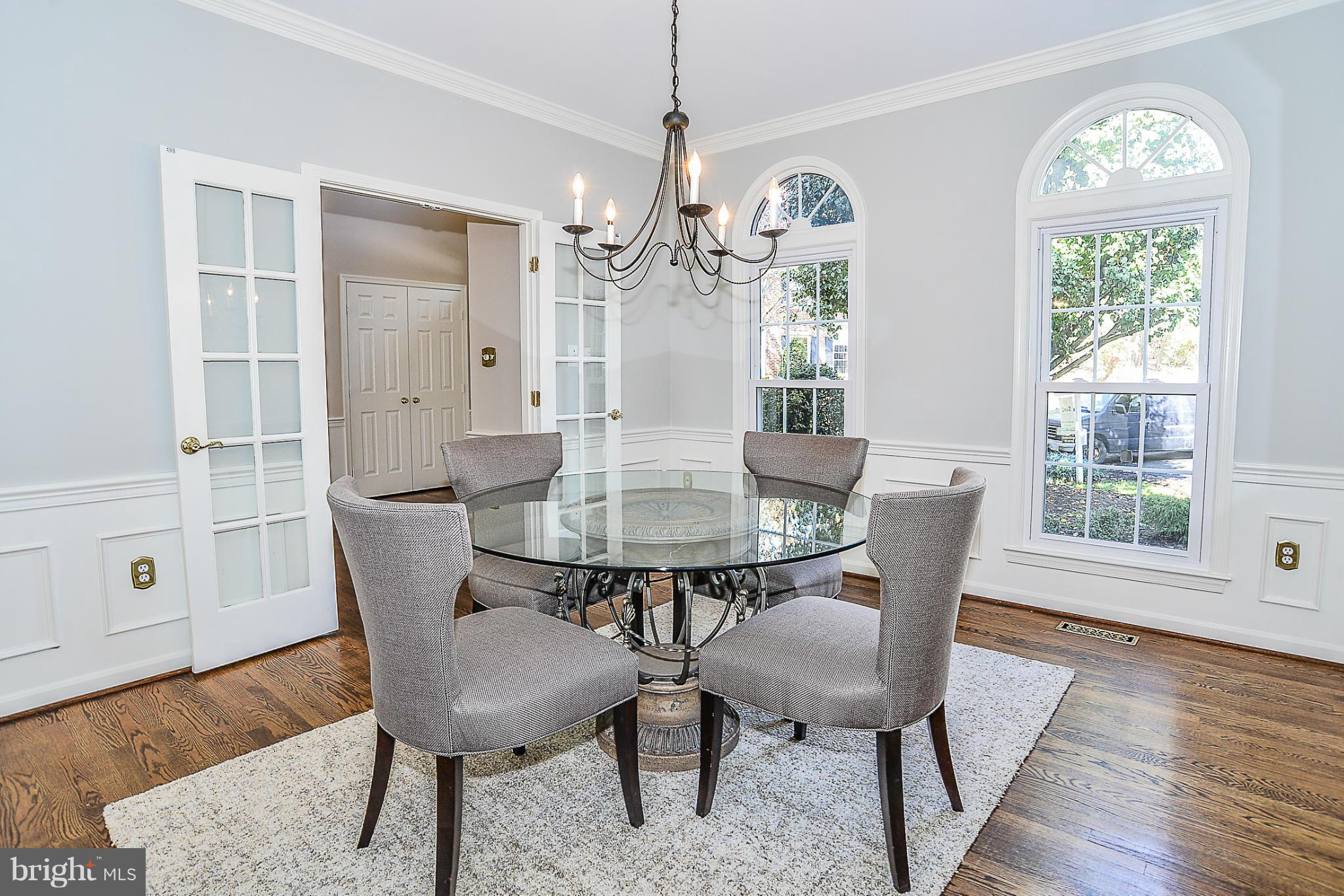 8963 Scott Street Springfield, VA 22153 - Photo 10 of 30 Dining Room