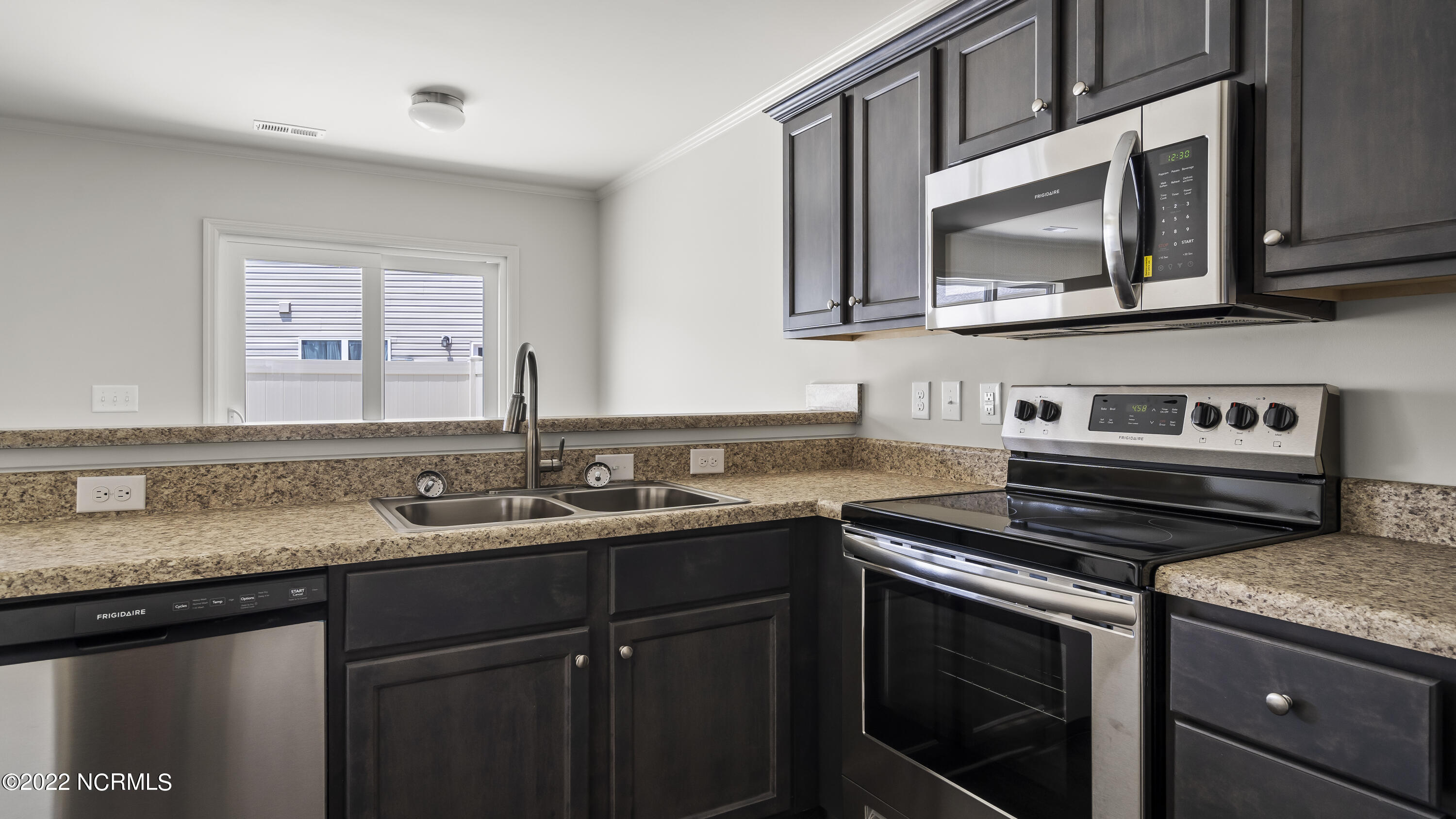 317 Glenellen Loop Road Midway Park, NC 28544 - Photo 12 of 26 12
