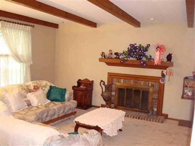 1300 Heatherwoode Road Flint, MI 48532 - Photo 7 of 11 20232447-6.JPG