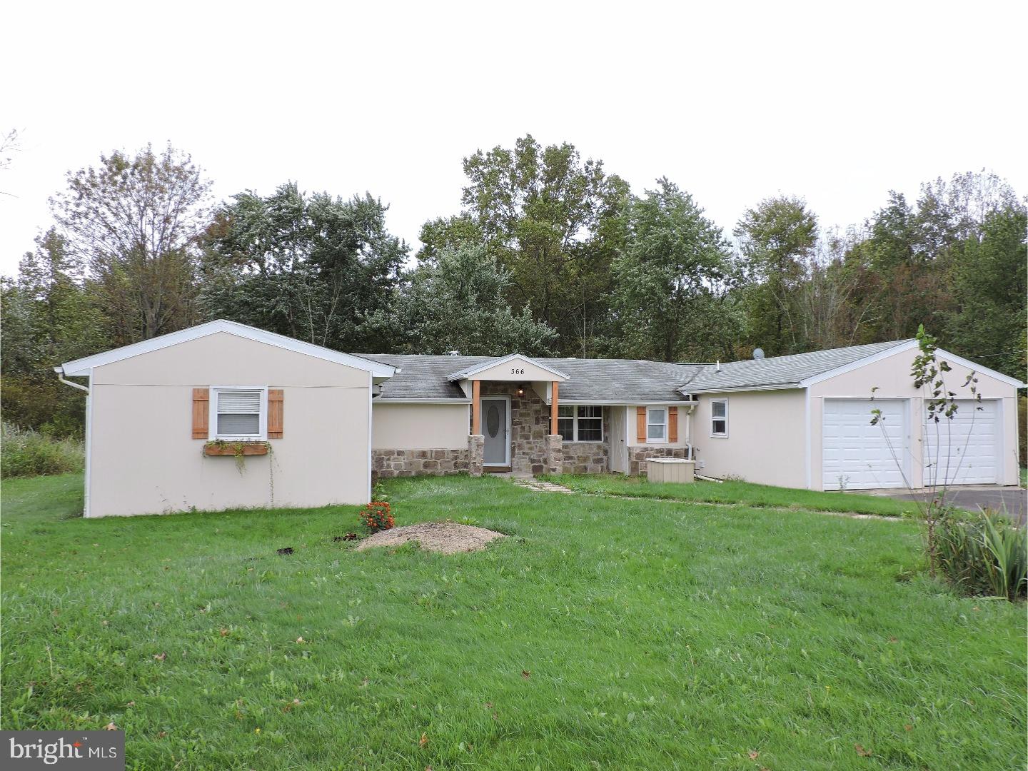 366 Croshaw Road Wrightstown, NJ 08562 - Photo 1 of 25