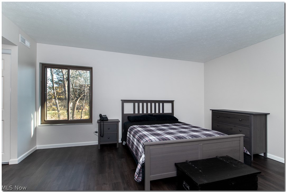 22958 Maple Ridge Road, Unit 210 North Olmsted, OH 44070 - Photo 11 of 28 Gallery Image 11