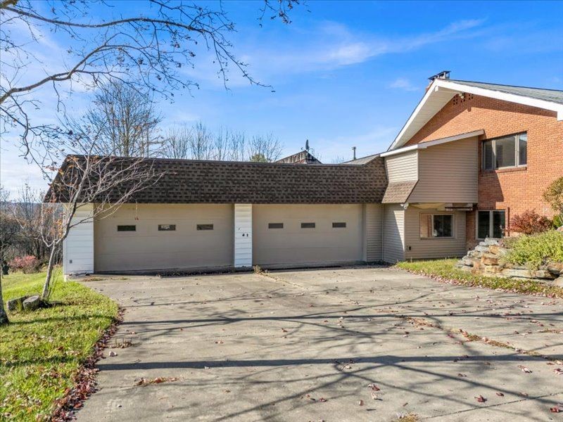 305 Twist Run Road Endicott, NY 13760 - Photo 5 of 50