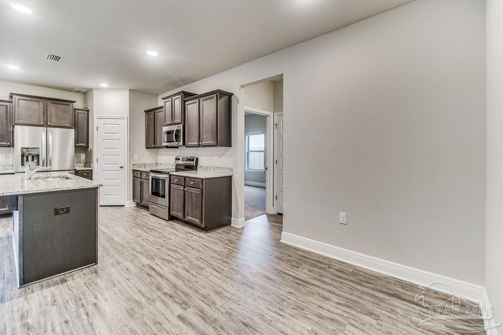 5319 Red Shoulder Road Milton, FL 32571 - Photo 9 of 28