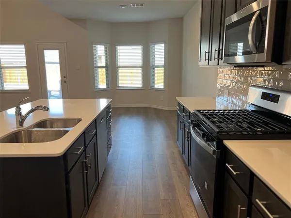 $2,495 | 10517 Breezeway Drive, Aubrey, TX 76227