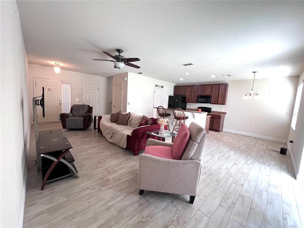 2002 Gold Spring Cove Kissimmee, FL 34743 - Photo 4 of 27 Gallery Image 4