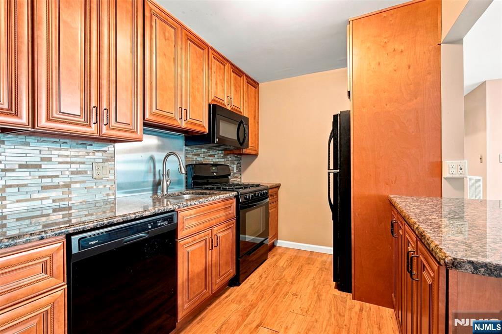 50 Lindsley Road, Unit 21 Cedar Grove, NJ 07009 - Photo 8 of 21 Gallery Image 8