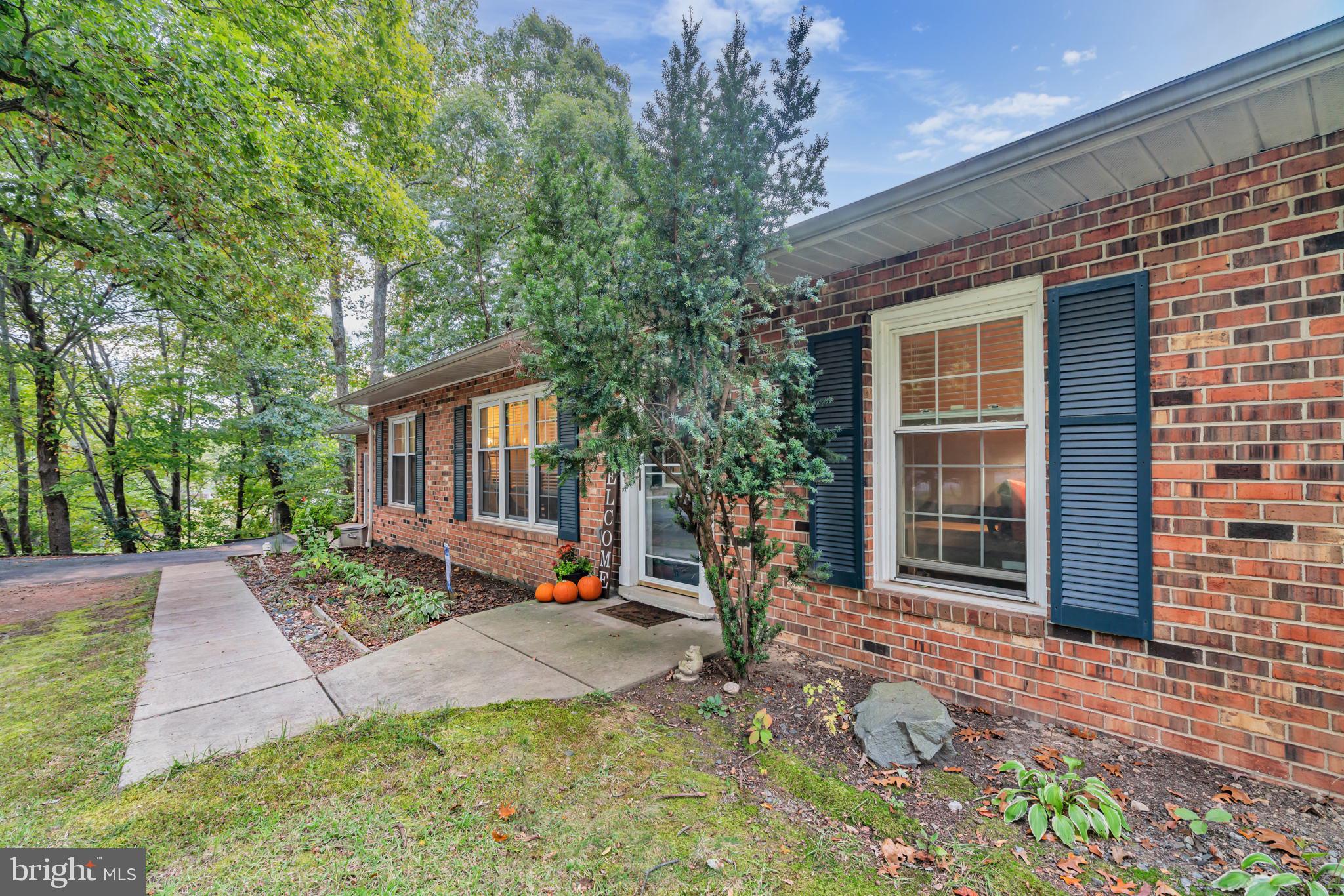 744 Hope Road Stafford, VA 22554 - Photo 5 of 44