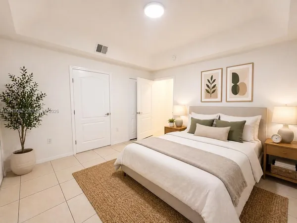 $2,200 | 7532 Northwest 176th Street, Unit 1, Hialeah, FL 33015