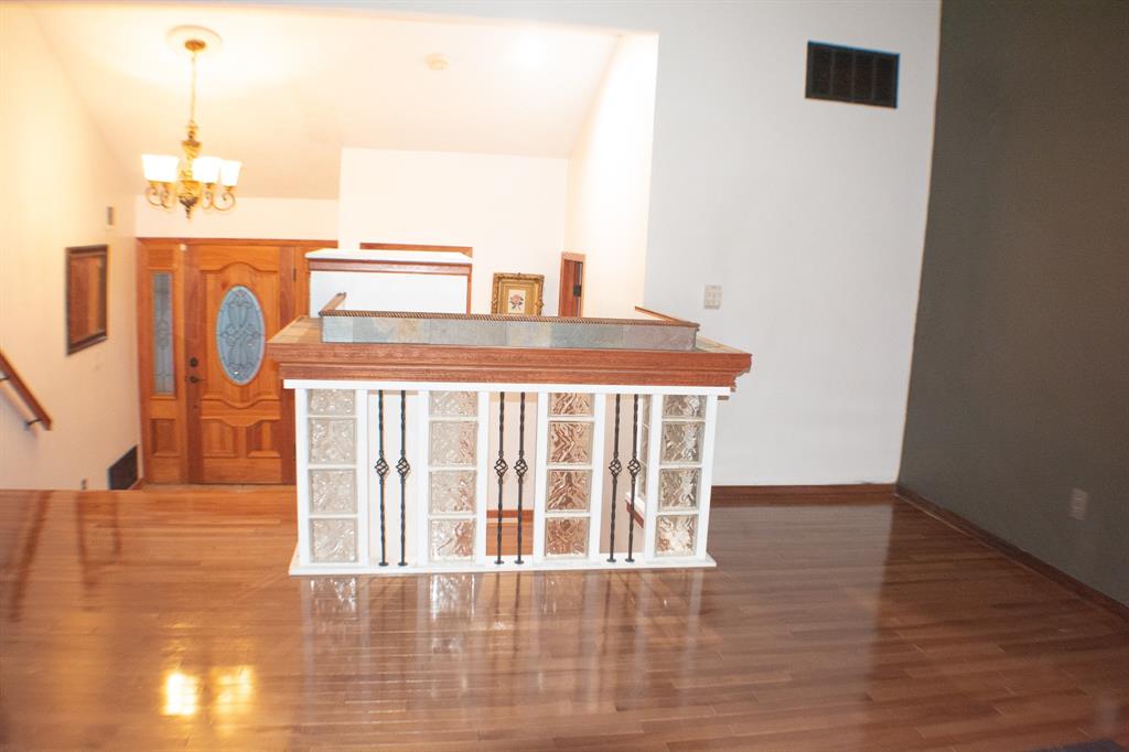 658 Cobblestone Road Avon, IN 46123 - Photo 8 of 24 Gallery Image 8