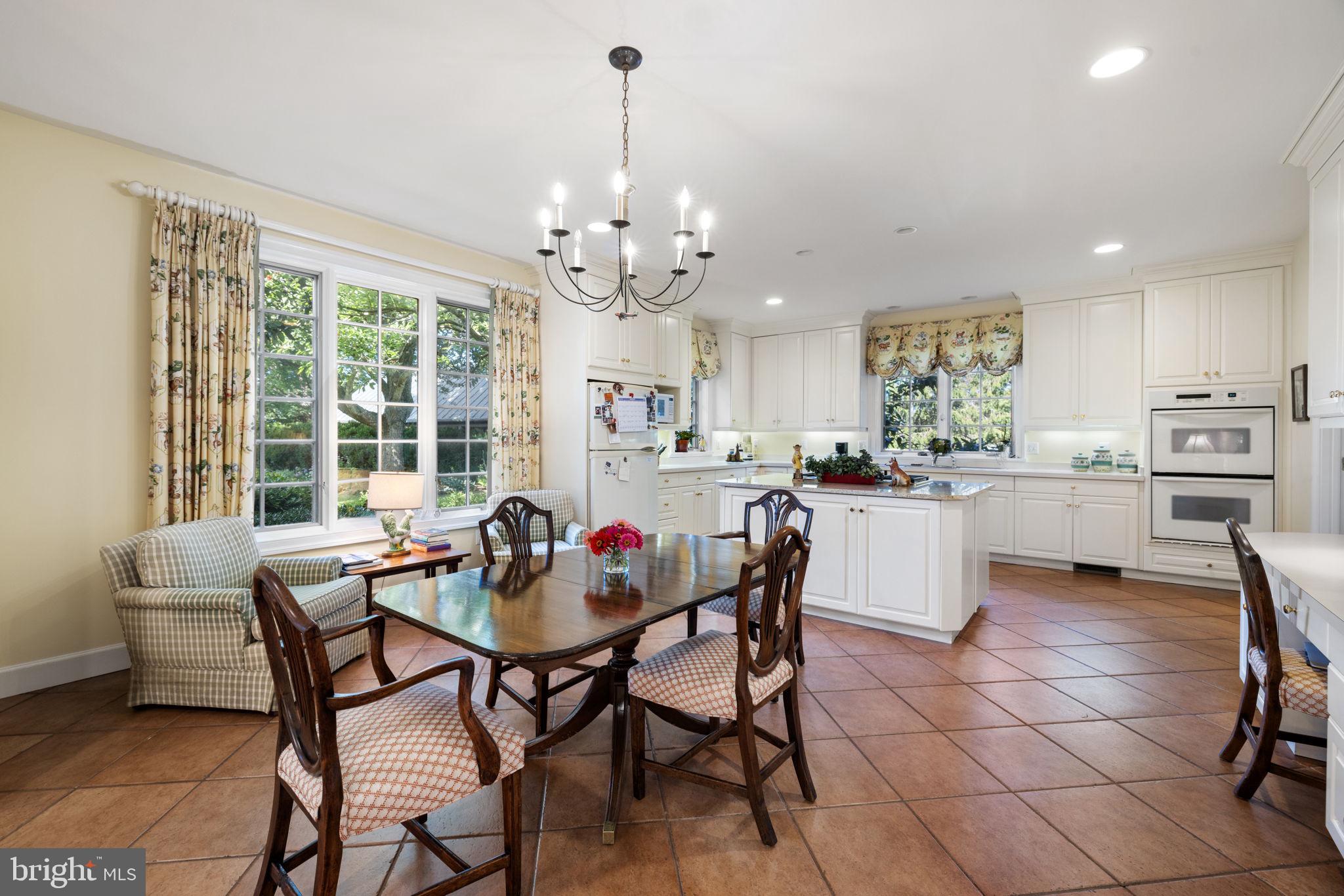 3418 Halfway Road The Plains, VA 20198 - Photo 23 of 106 Eat in kitchen