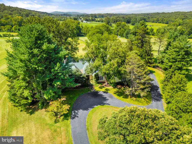 $4,500,000 | 3418 Halfway Road, The Plains, VA 20198