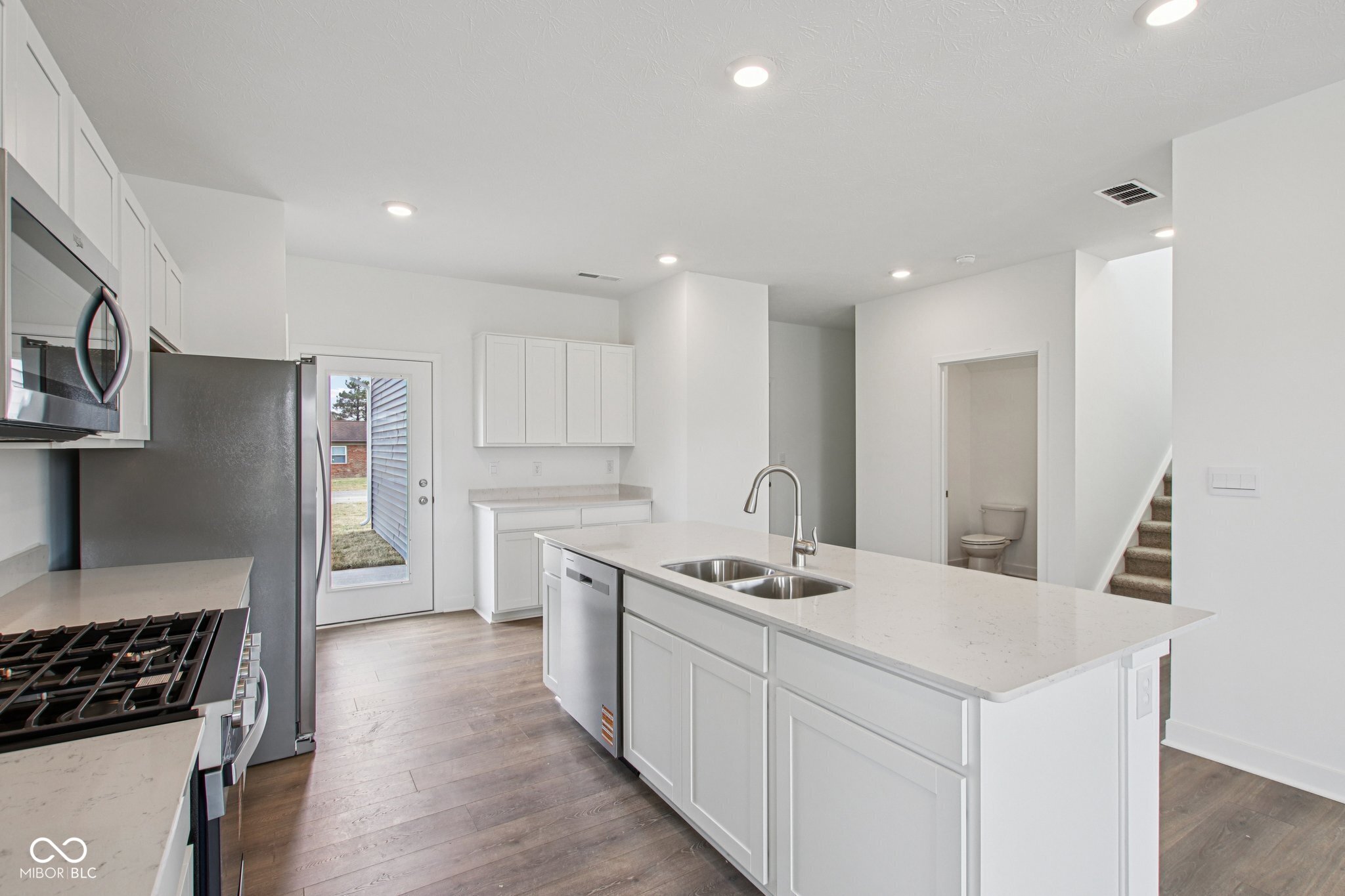 215 Springfield Crossing Greenfield, IN 46140 - Photo 11 of 35