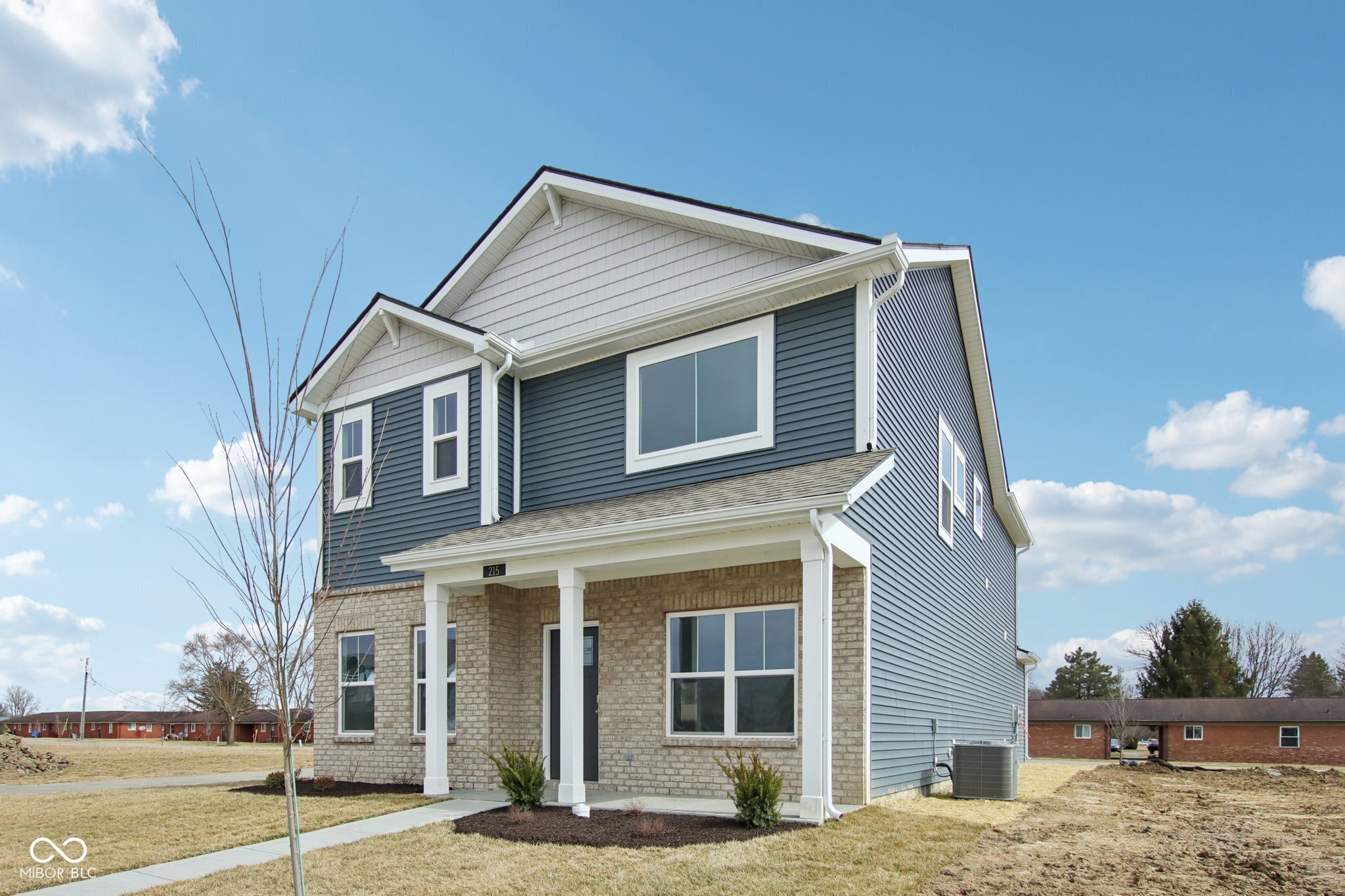 215 Springfield Crossing Greenfield, IN 46140 - Photo 3 of 35