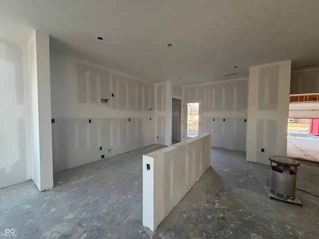 $314,900 | 215 Springfield Crossing, Greenfield, IN 46140