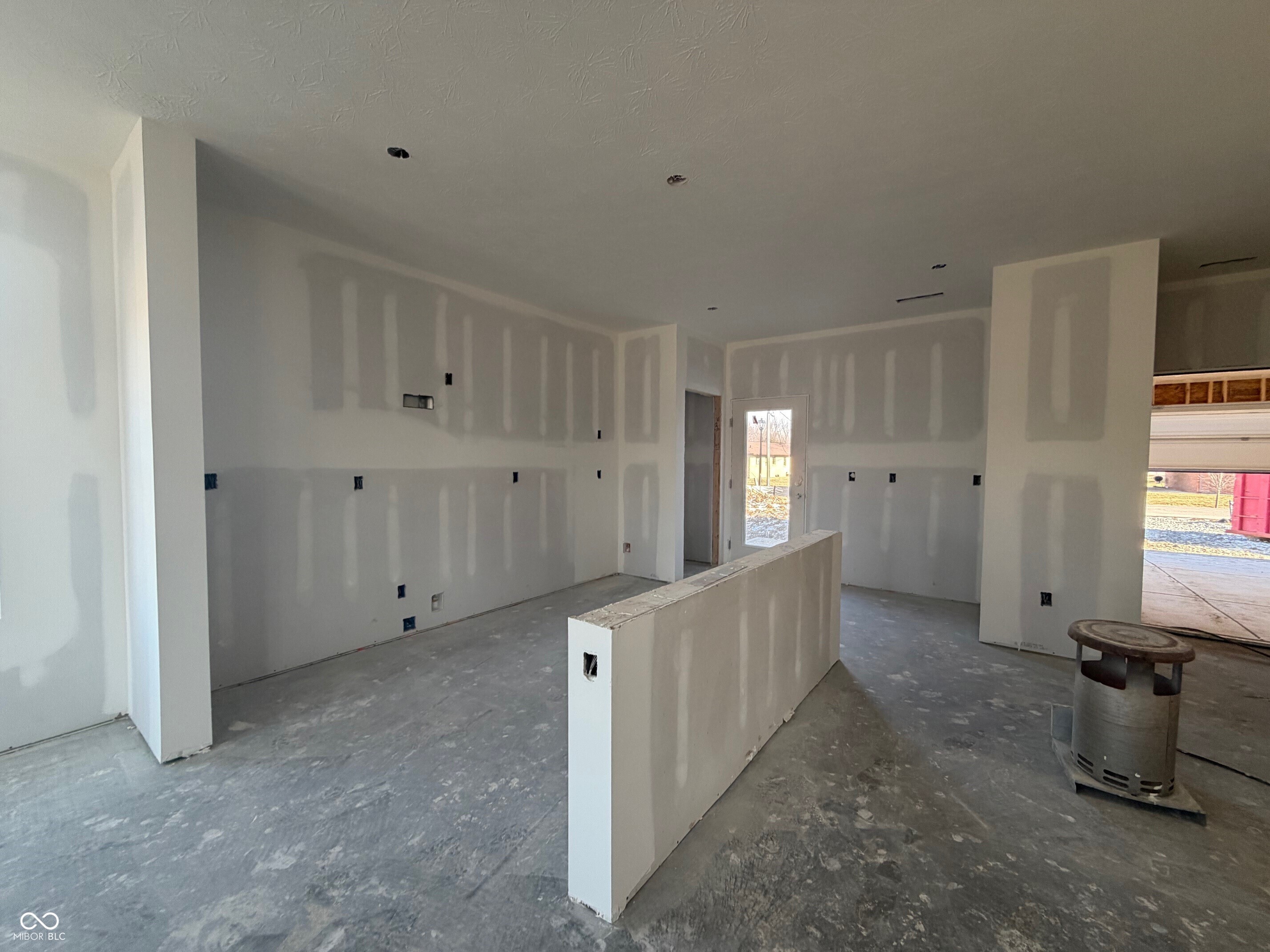 215 Springfield Crossing Greenfield, IN 46140 - Photo 4 of 8