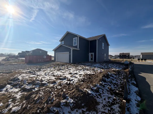 $314,900 | 215 Springfield Crossing, Greenfield, IN 46140