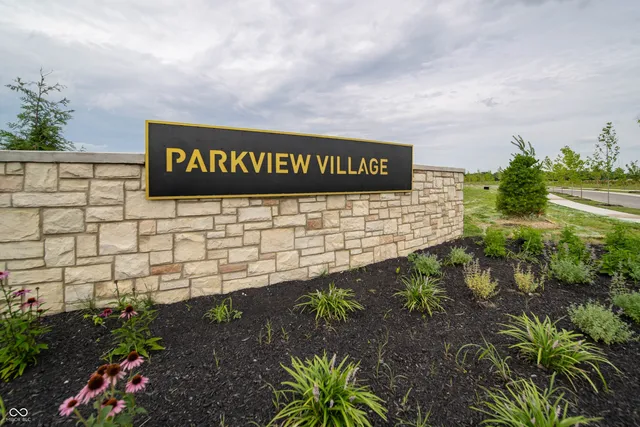 $314,900 | 215 Springfield Crossing, Greenfield, IN 46140