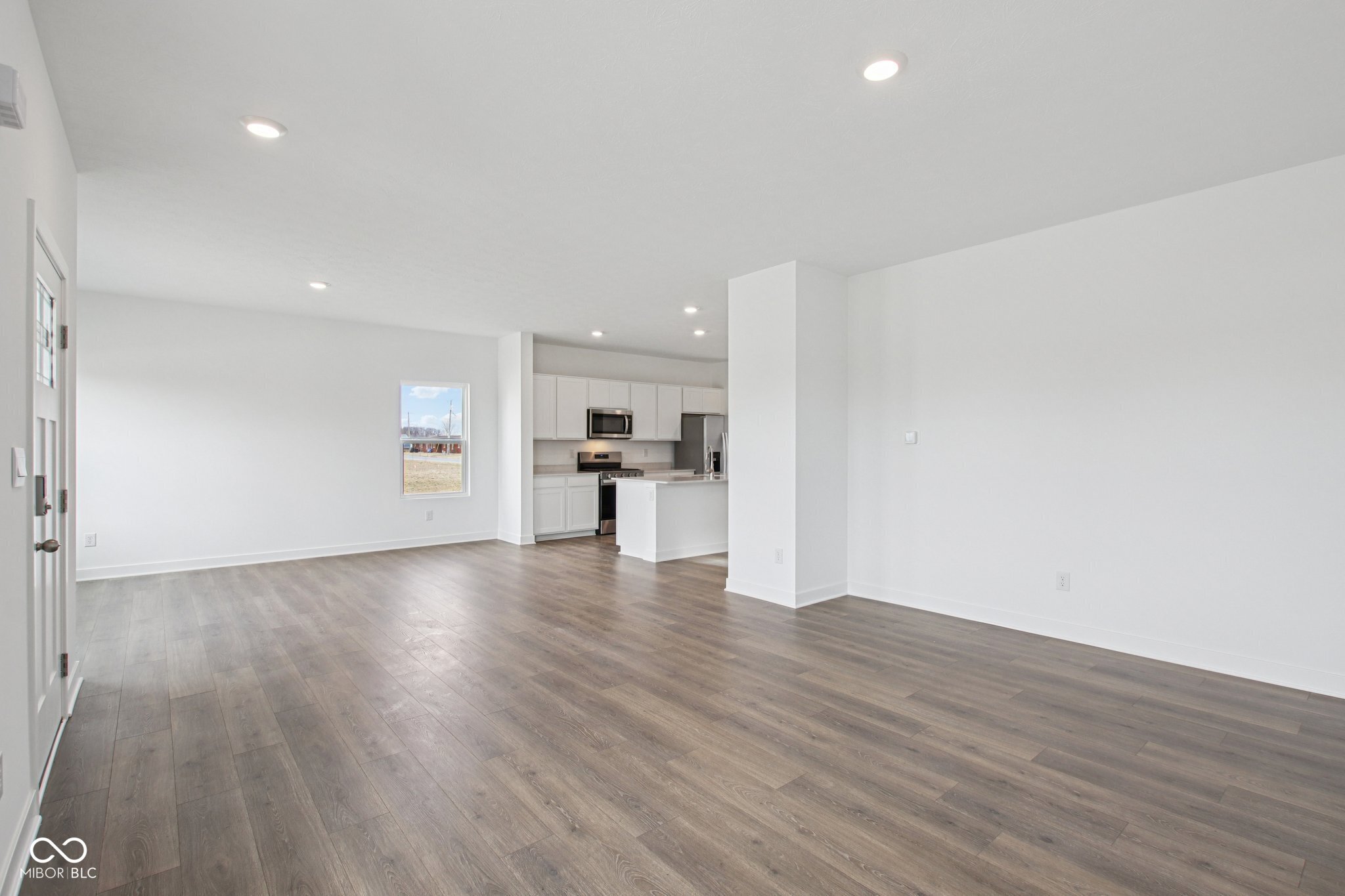 215 Springfield Crossing Greenfield, IN 46140 - Photo 9 of 35