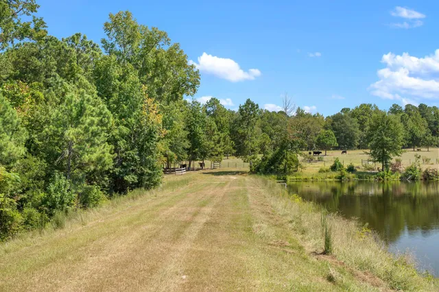 $850,000 | 635 Royal Road, Girard, GA 30426