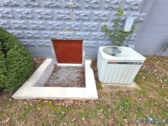 a view of outdoor space