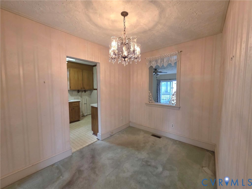 402 Stuart Avenue Colonial Heights, VA 23834 - Photo 6 of 19