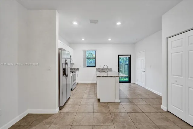 $525,000 | 1600 Southwest 28th Street, Fort Lauderdale, FL 33315