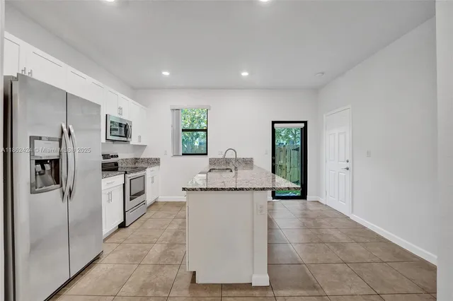 $525,000 | 1600 Southwest 28th Street, Fort Lauderdale, FL 33315