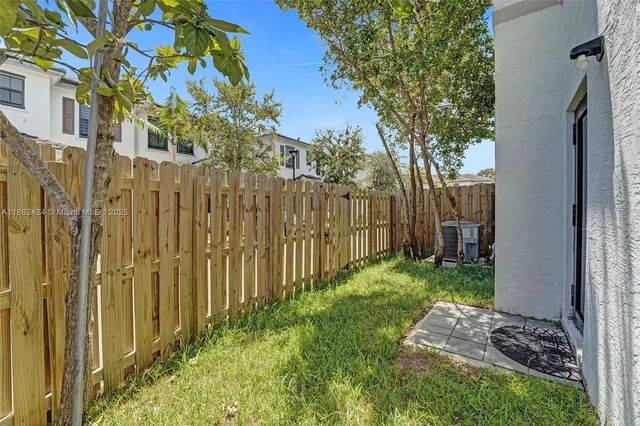 $525,000 | 1600 Southwest 28th Street, Fort Lauderdale, FL 33315