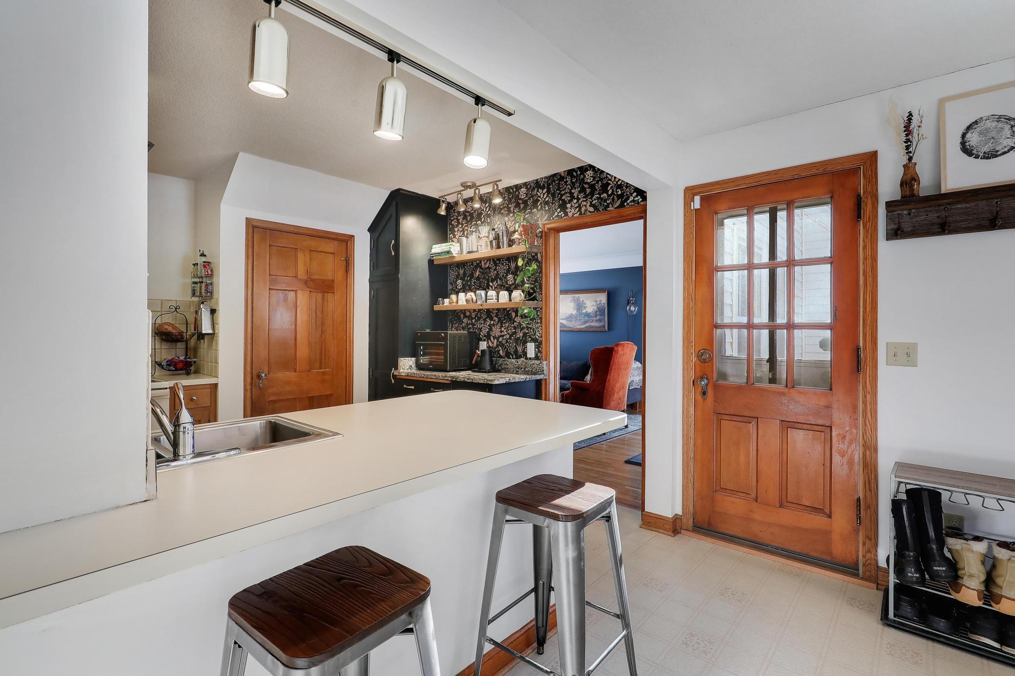 1979 Snelling Avenue North Roseville, MN 55113 - Photo 16 of 71