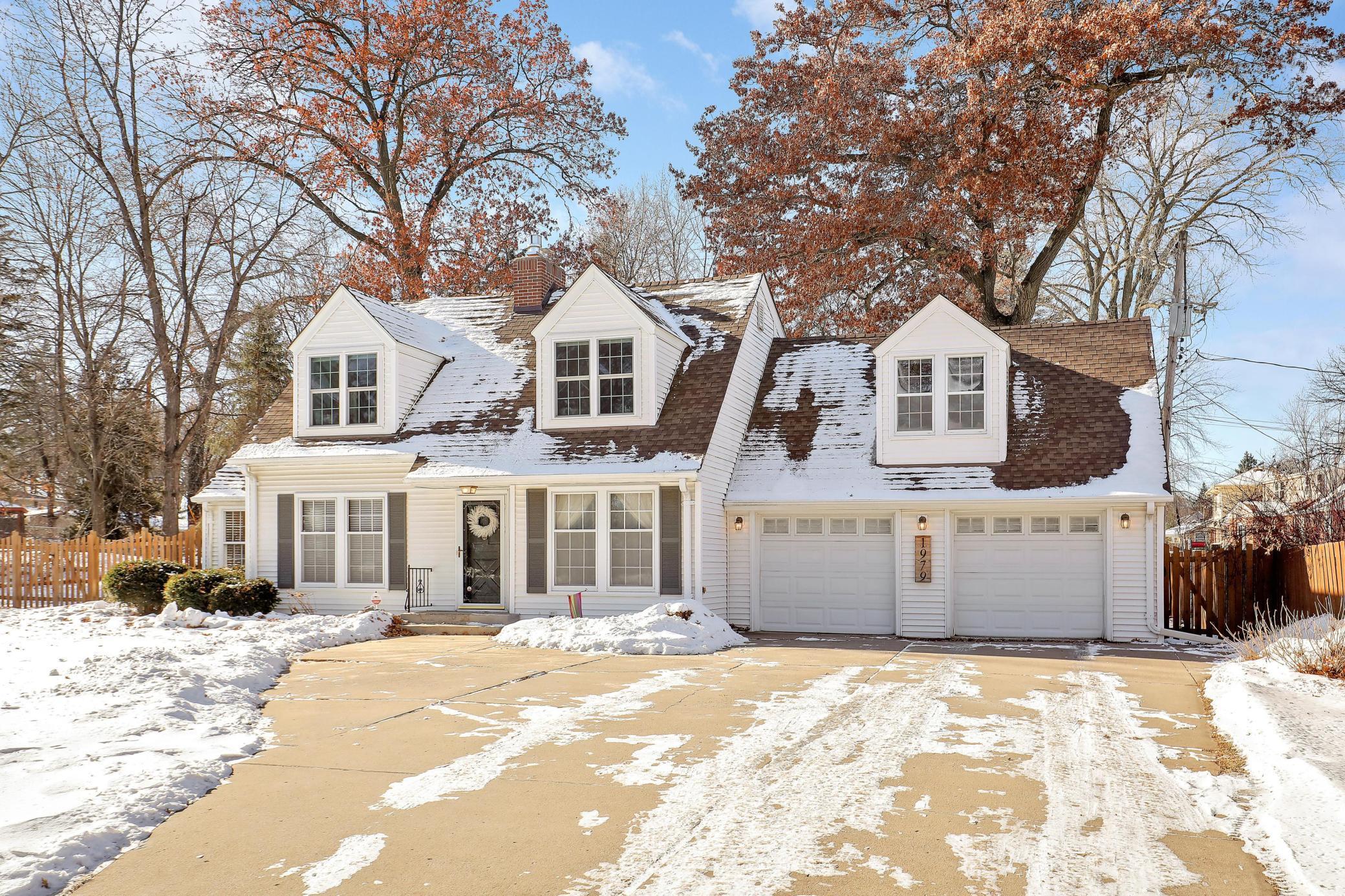 1979 Snelling Avenue North Roseville, MN 55113 - Photo 2 of 71