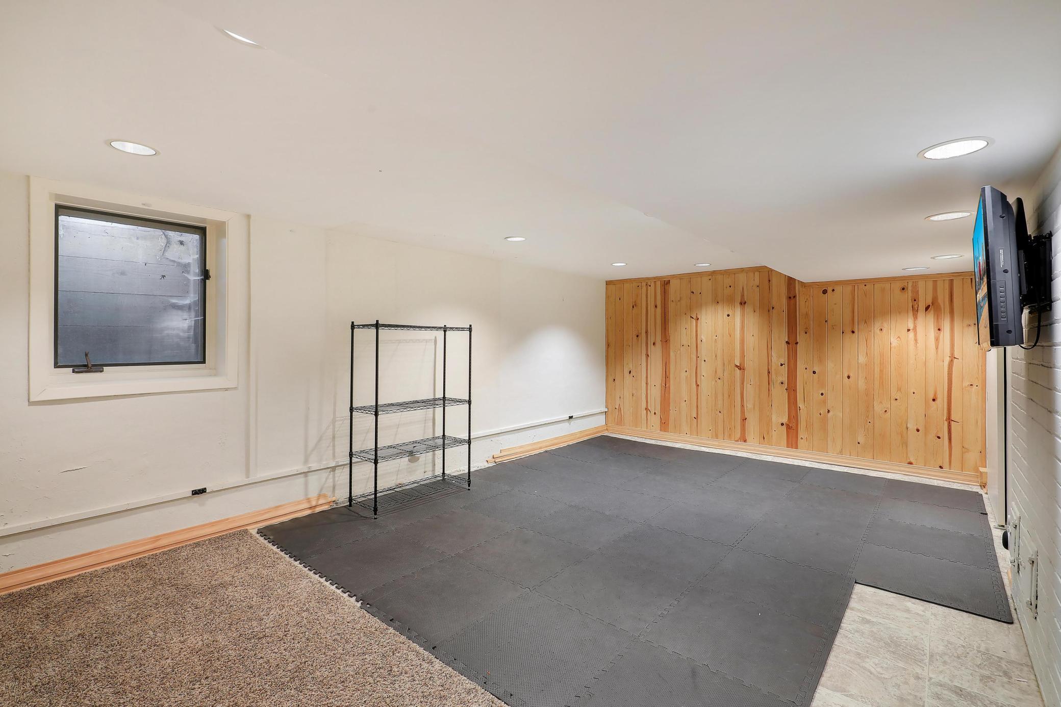 1979 Snelling Avenue North Roseville, MN 55113 - Photo 45 of 71