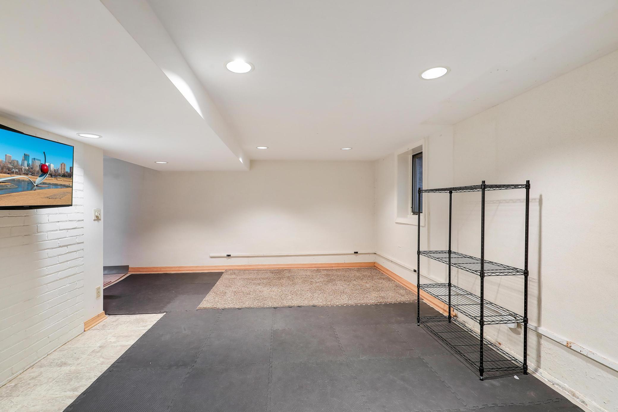 1979 Snelling Avenue North Roseville, MN 55113 - Photo 48 of 71