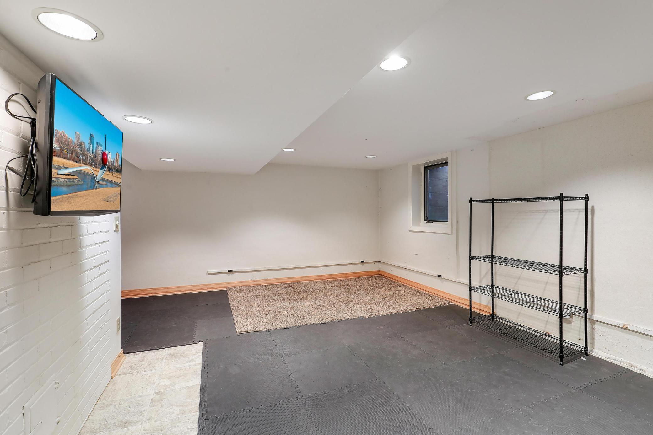 1979 Snelling Avenue North Roseville, MN 55113 - Photo 49 of 71