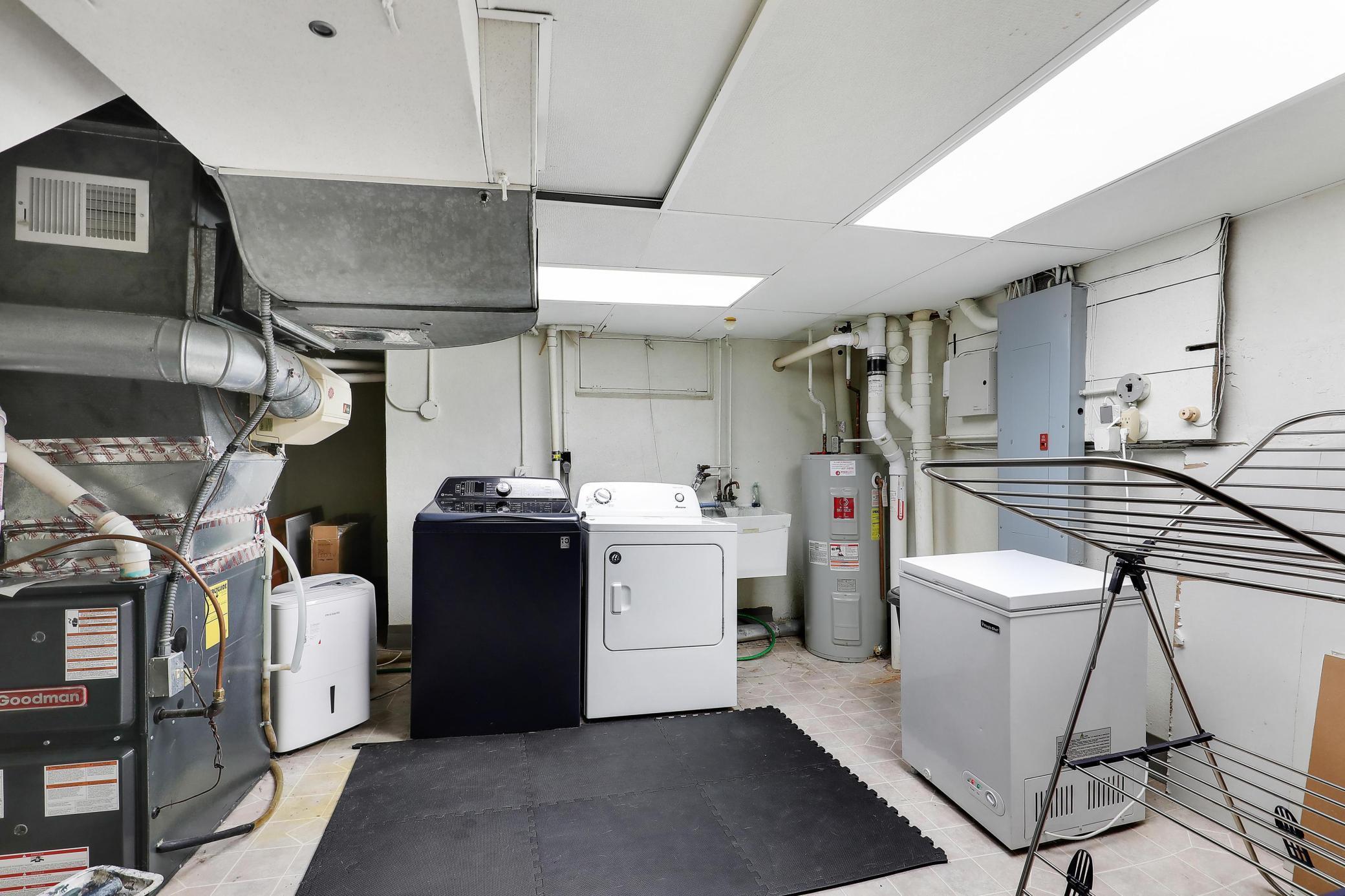 1979 Snelling Avenue North Roseville, MN 55113 - Photo 50 of 71