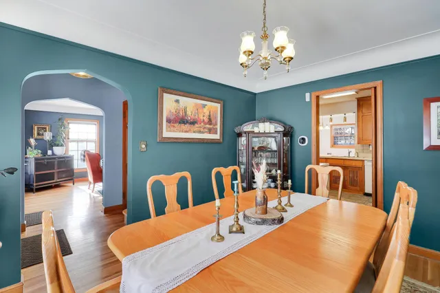 $450,000 | 1979 Snelling Avenue North, Roseville, MN 55113