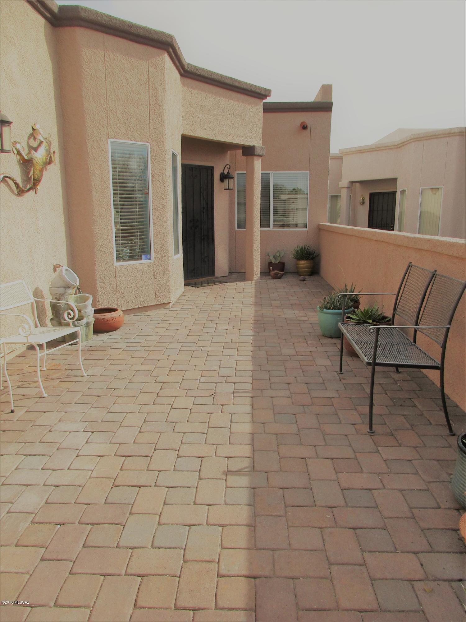 1812 North Rio Mayo Green Valley, AZ 85614 - Photo 2 of 35 Gallery Image 2
