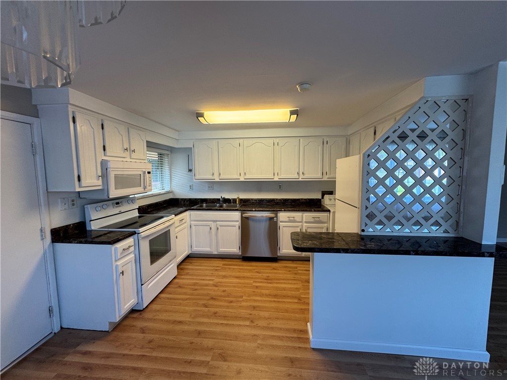 3645 Endover Road Dayton, OH 45439 - Photo 5 of 25 Gallery Image 5