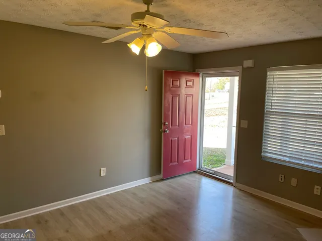 a view of empty room with window
