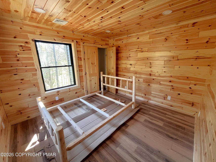 796 Towamensing Road Albrightsville, PA 18210 - Photo 5 of 15 Gallery Image 5