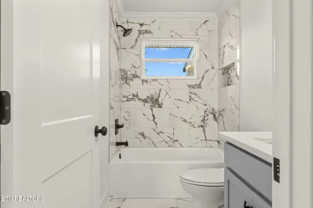 $485,000 | 221 Medford Road, Knoxville, TN 37922