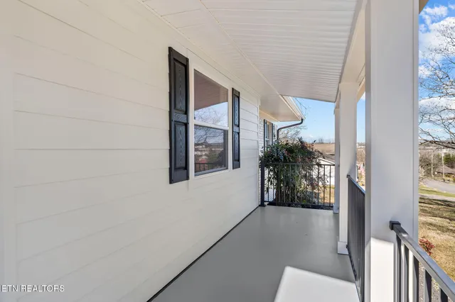 $485,000 | 221 Medford Road, Knoxville, TN 37922