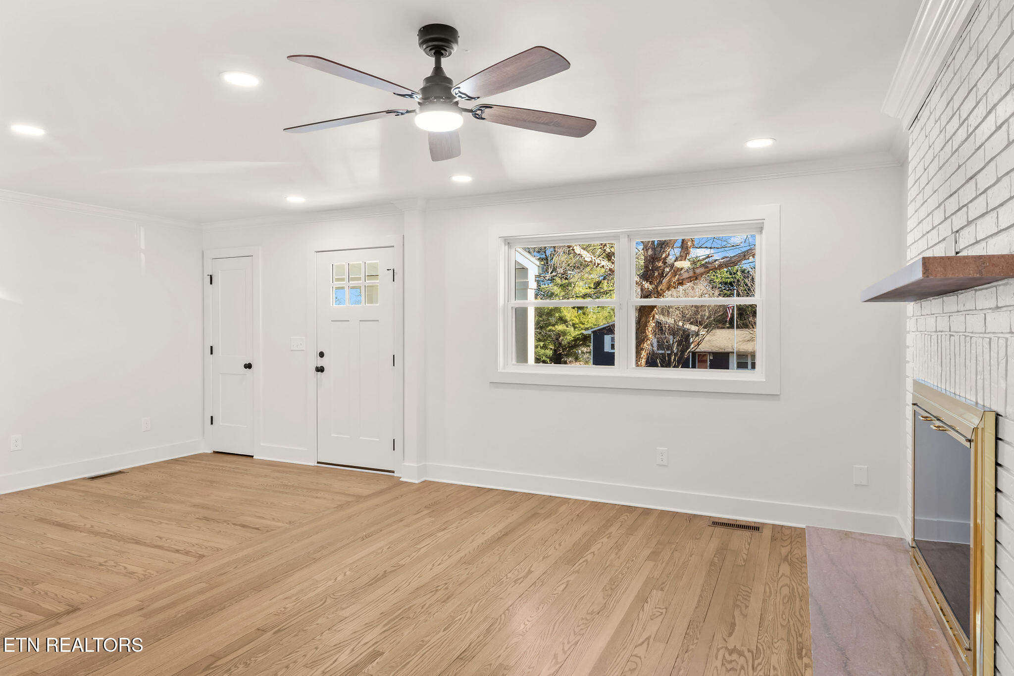 221 Medford Road Knoxville, TN 37922 - Photo 9 of 35 DSC03610