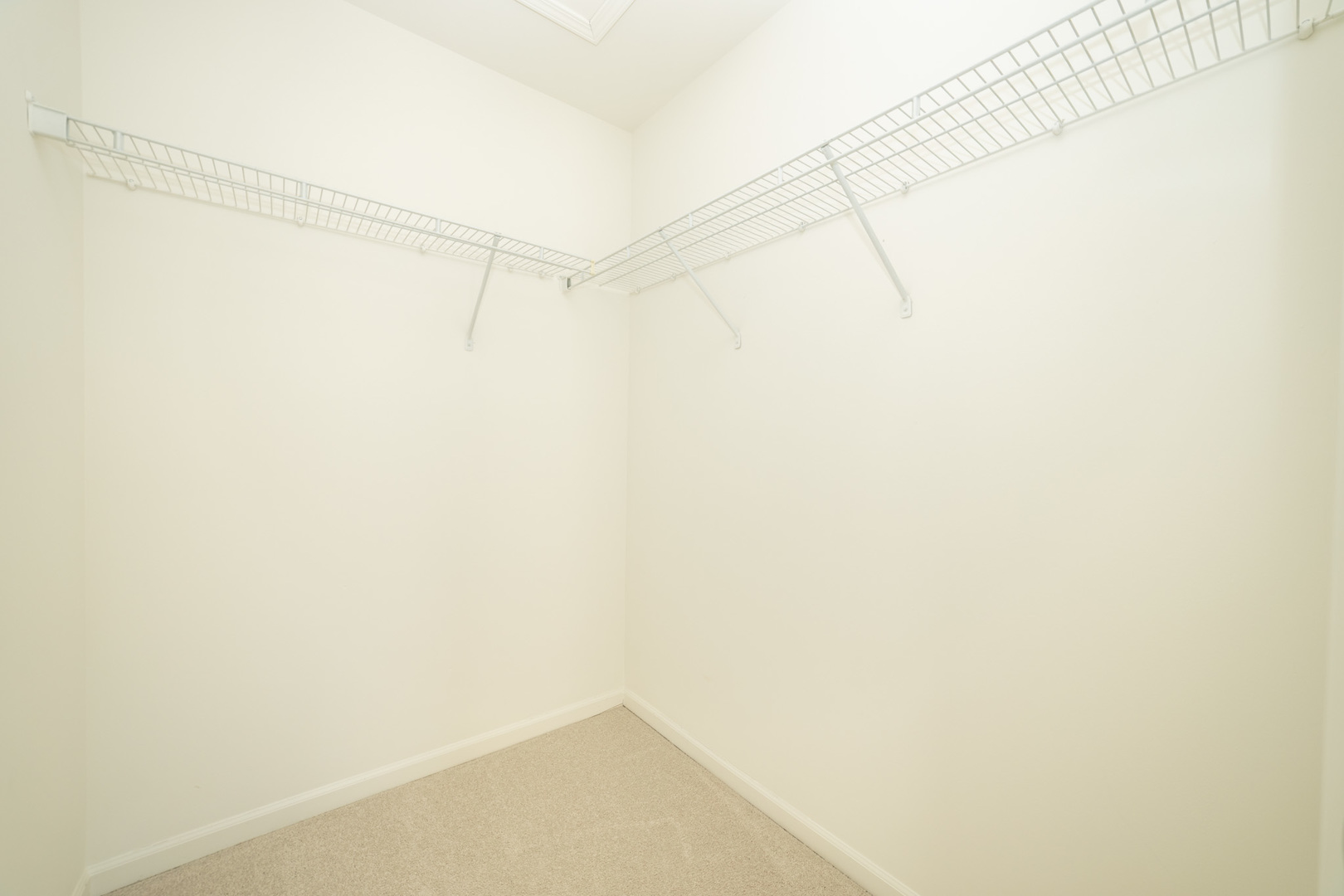 4313 Timber Ridge Court Joliet, IL 60431 - Photo 12 of 25 a view of a small space