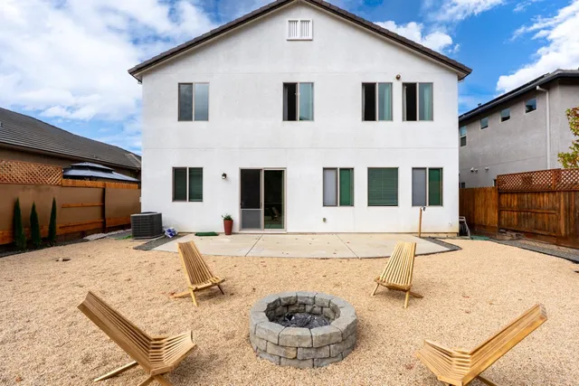 $899,000 | 1557 Santana Ranch Drive, Hollister, CA 95023